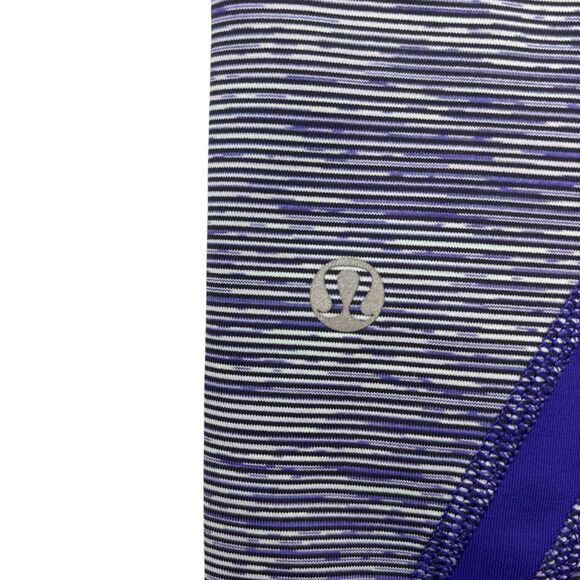 Lululemon Run Inspire Crop II Bruised Berry Wee Leggings Women's Size 6‎ EUC - Picture 6 of 16